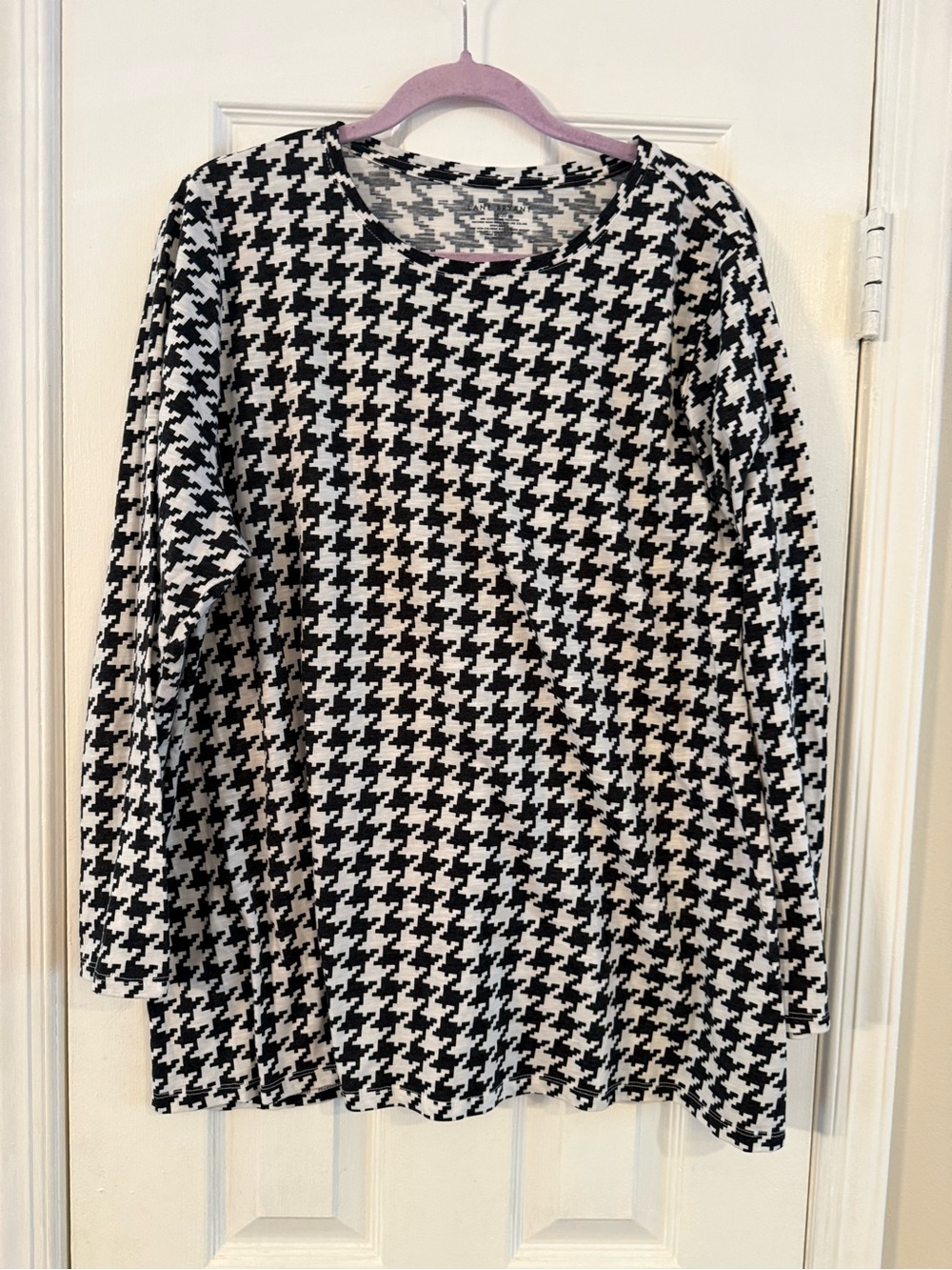 Lane Bryant Black & White Houndstooth Long Sleeve Top